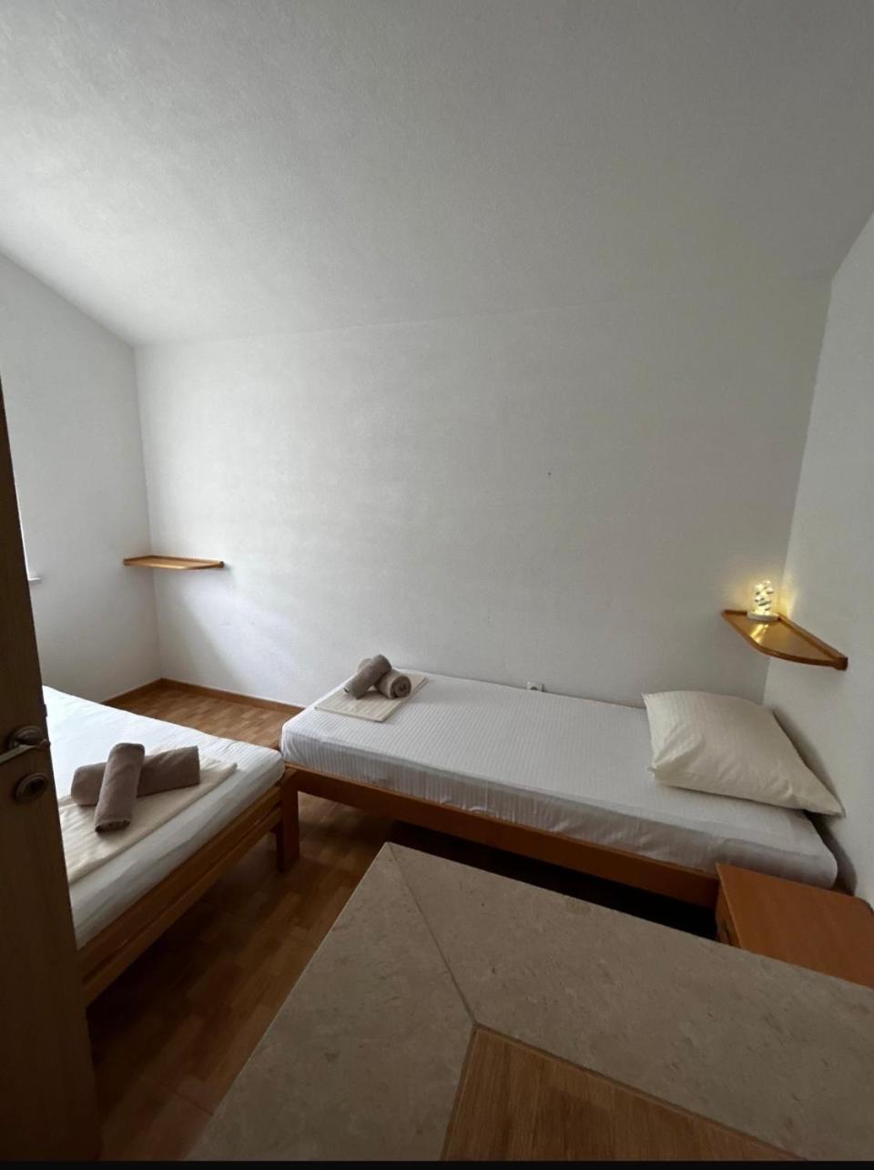 Apartments Tina Брист Екстериор снимка