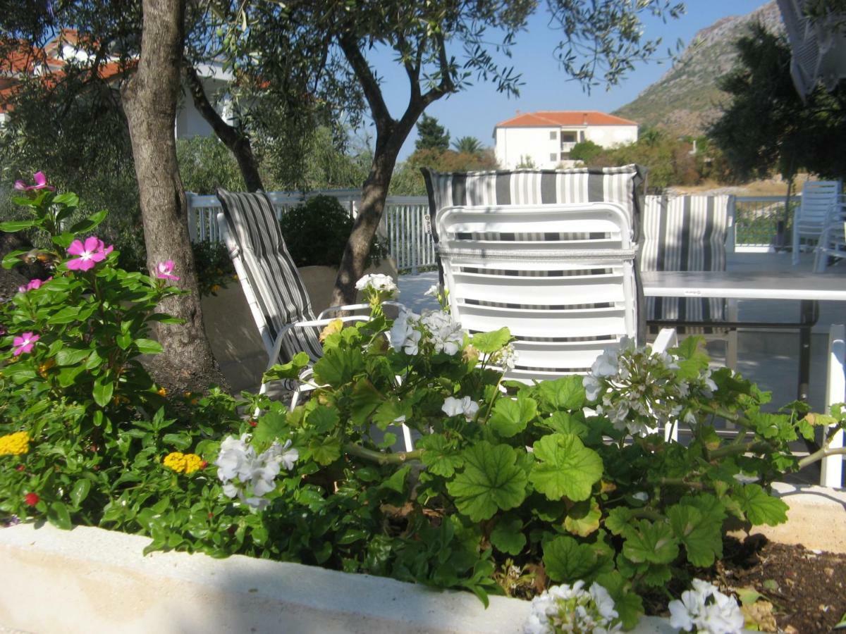 Apartments Tina Брист Екстериор снимка